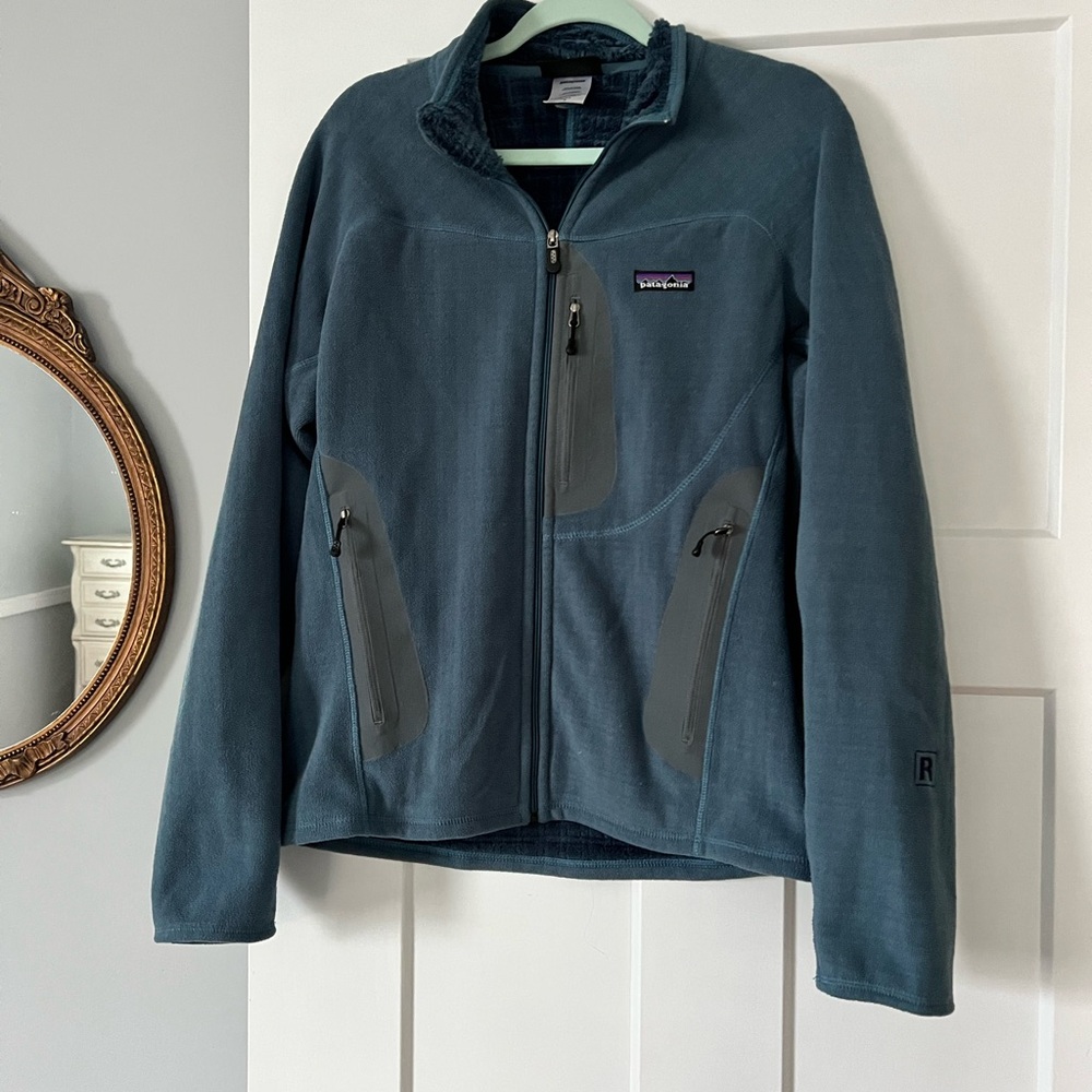 Patagonia Polartec Men's R3® Jacket in Blue, size S